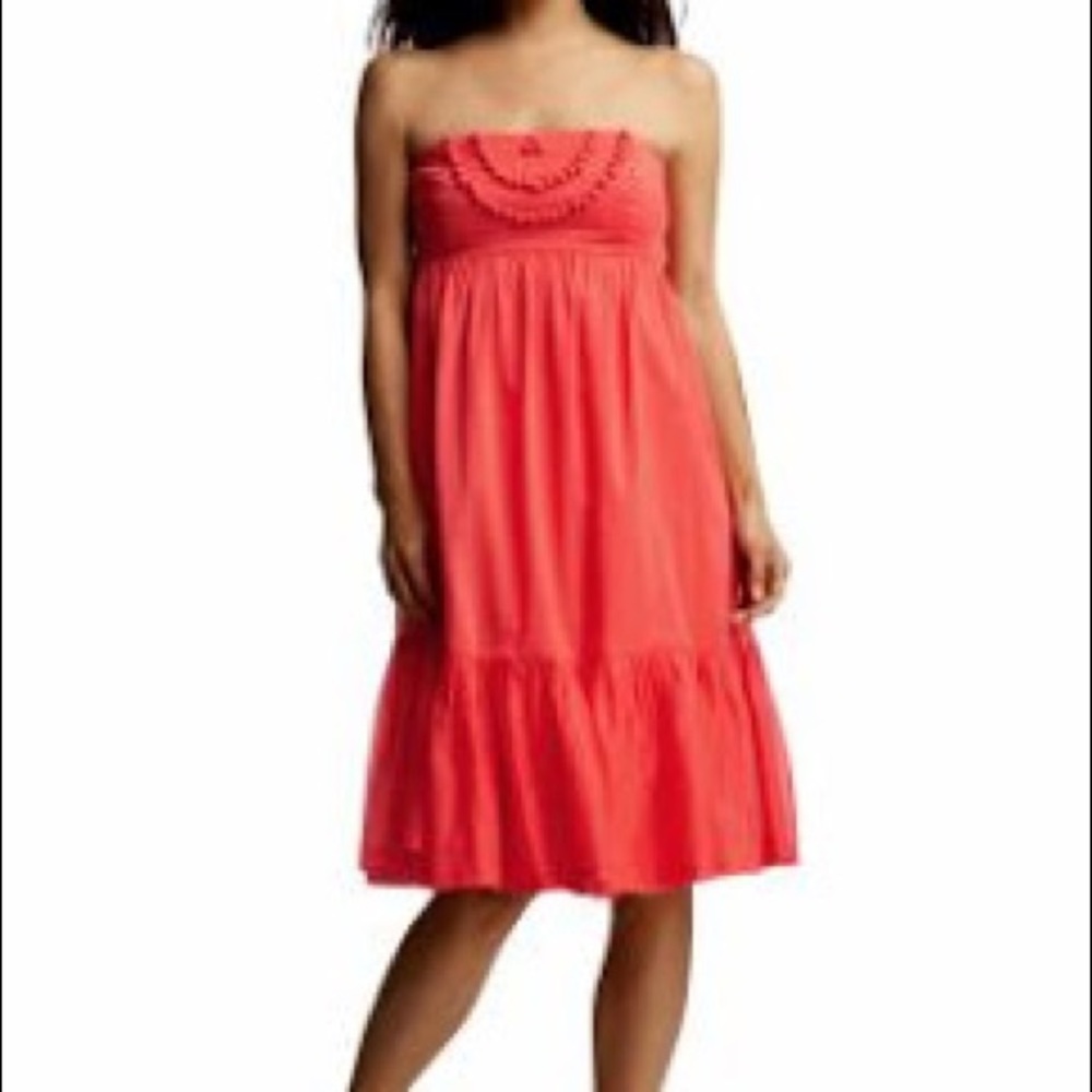 GAP flowy strapless dress